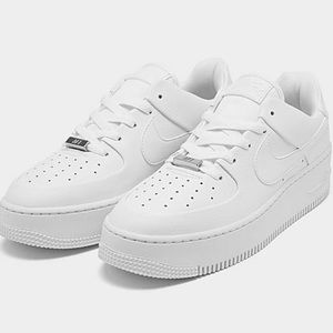 NIKE AIR FORCE 1 SAGE XX LOW CASUAL SHOES